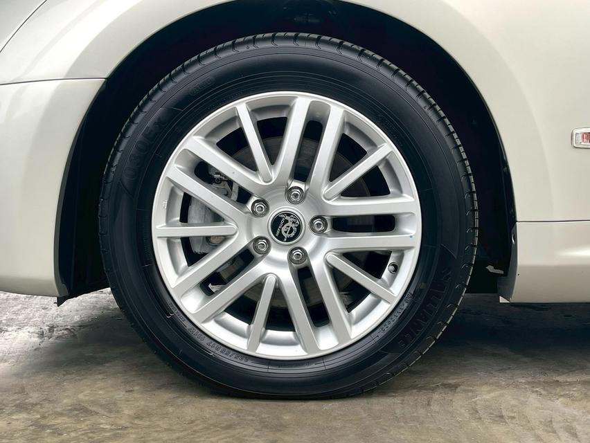 Mitsuoka Galue 2.5 ปี11 19