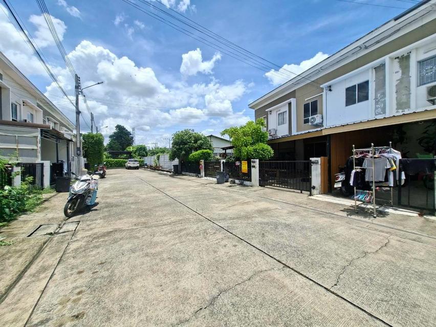 ขายบ้านทาวน์เฮ้าส์ 2 ชั้น หมู่บ้านพฤกษา60/1 บางพูน 3
