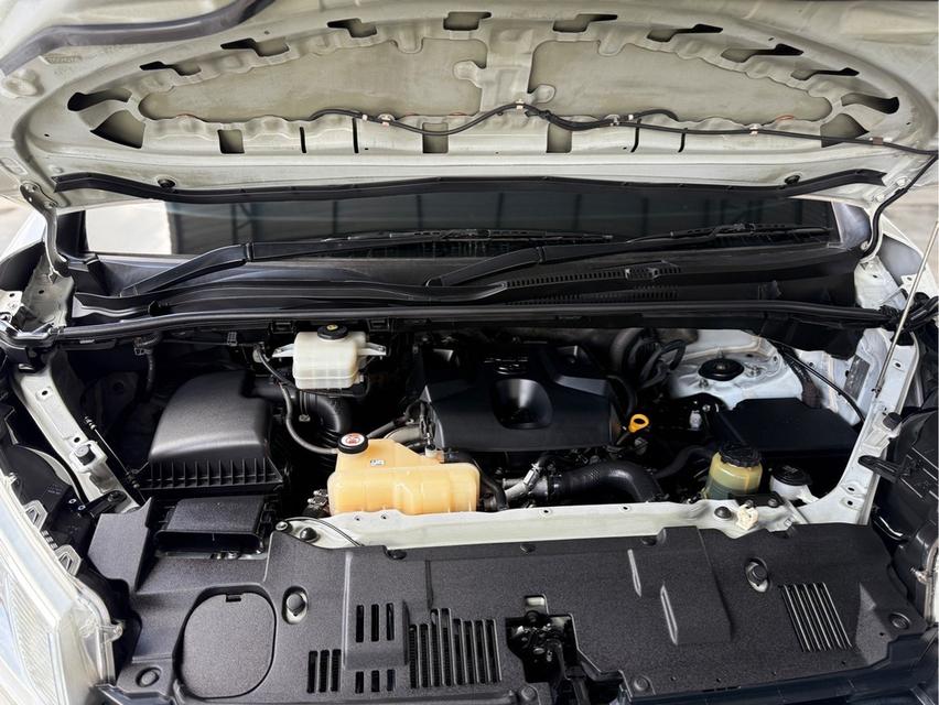  TOYOTA COMMUTER 2.8 2019   18