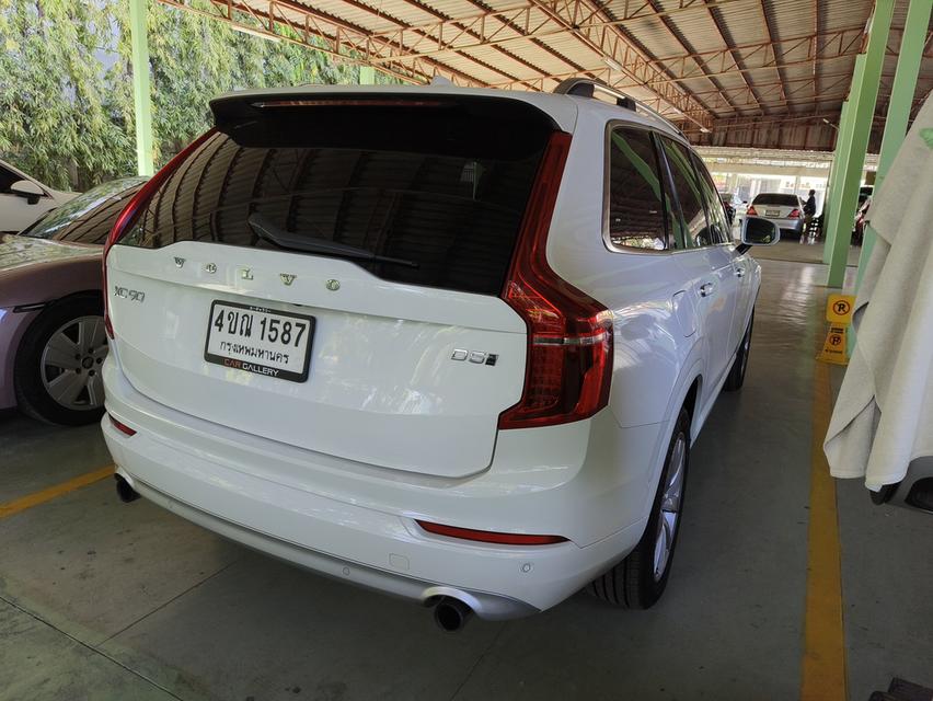 VOLVO XC90 D5 AWD Momentum ปี 2017 ไมล์แท้ เข้าศูนย์ (เจ้าของขายเอง) เครื่องยนต์ดีเซล 2.0 รูปที่ 5