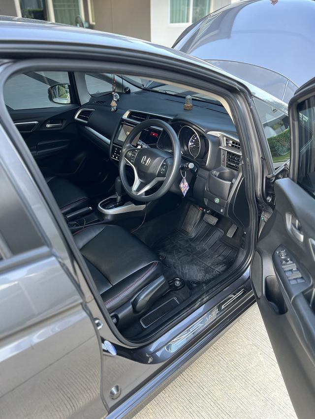 Honda Jazz รองท็อป ปี 2015 7