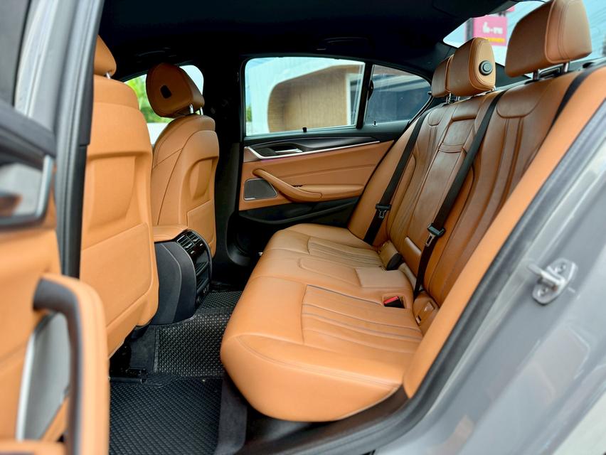 BMW SERIES 5 520d M SPORT 2021  14