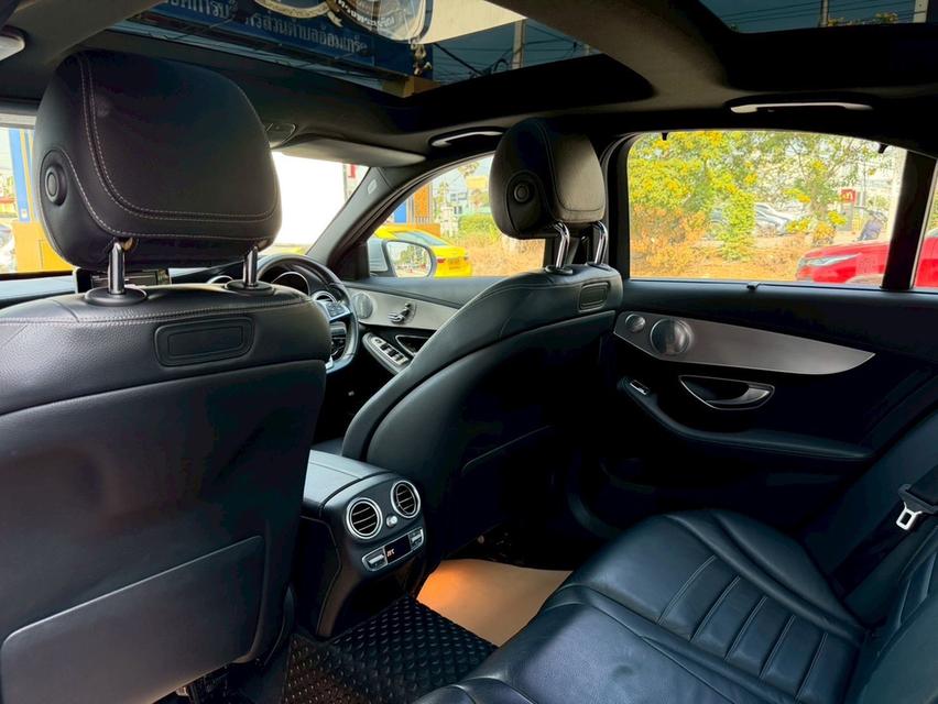 รหัสรถ KPV9248 2018 BENZ C350e AMG 8