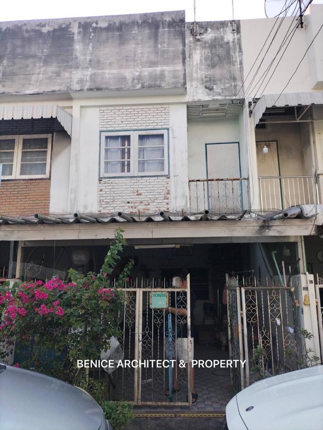 ขาย !!! ทาวน์เฮ้าส์ 2 ชั้น ทำเลทอง ใกล้แยกบางนา 1