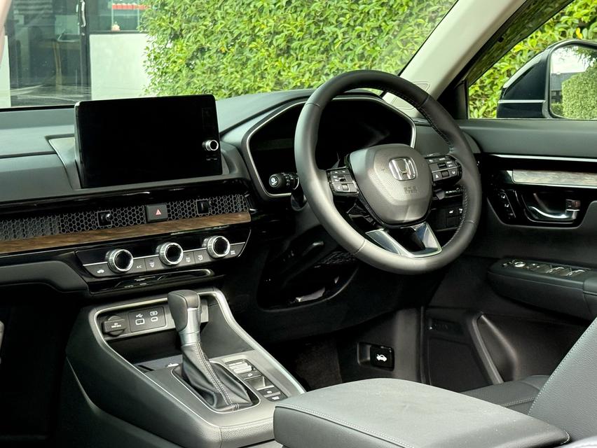 2024 HONDA CRV 2.0 eHEV ES รถมือเดียวสภาพป้ายแดง รถวิ่งน้อยเพียง 10,000 กม รถไม่เคยมีอุบัติเหตุครับ 12