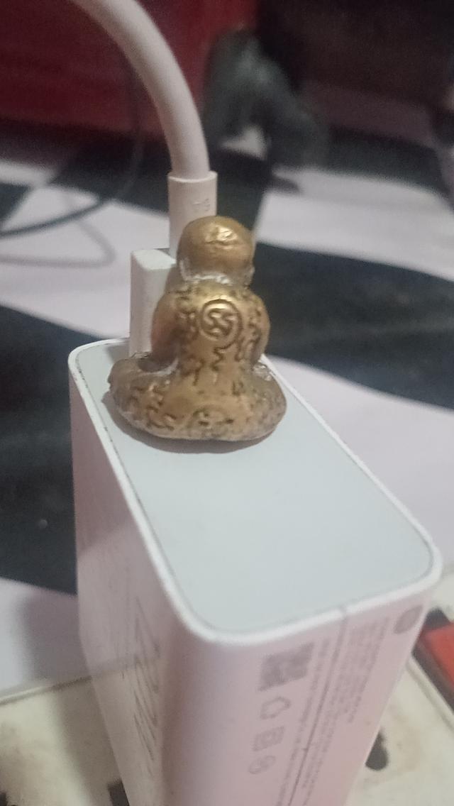 พระปิดตา หลวงพ่อครน เนื้อทองผสมหลังยันยุ้ง 8