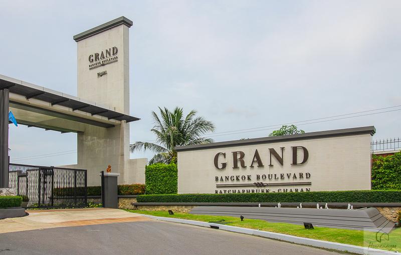 ขายบ้านเดี่ยว Luxury Grand Bangkok Boulevard ราชพฤกษ์-จรัญฯ ติดถนนพราณนก-พุทธมลฑลสาย 4 พื้นที่ขนาด 161 ตร.วา พื้นที่ใช้สอย 580 ตรม 5 ห้องนอน 6 ห้องน้ำ