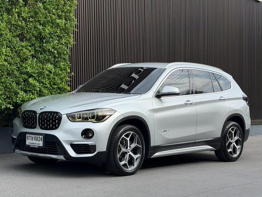BMW X1 sDrive18i xLINE ปี 2017 รถสวยไมล์น้อย ราคาดีเครดิตดีฟรีดาวน์ สภาพป้ายแดง เล่มทะเบียนครบ ประวัติศูนย์ BMW Thailand