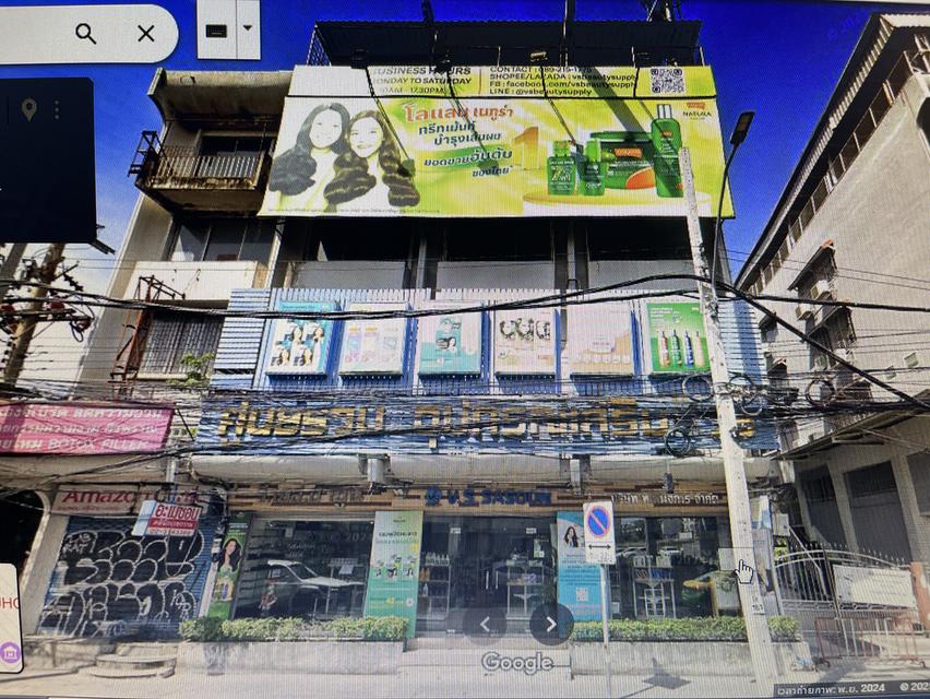 เซ้งร้านจำหน่ายอุปกรณ์เสริมสวยติดถนนใหญ่รามคำแหง