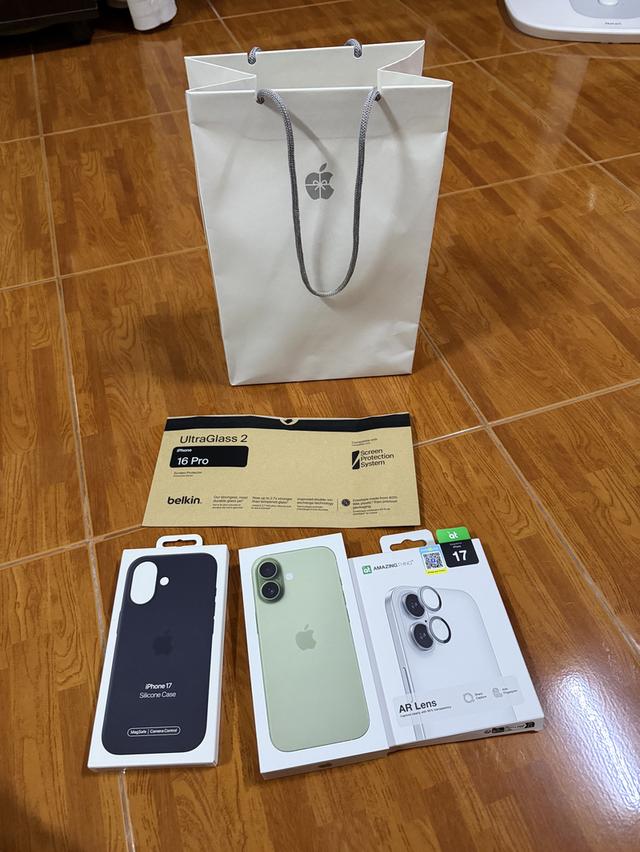 iPhone 17 512gb Sage Green 7