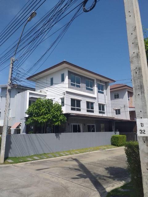 ขายบ้านเดี่ยว 3 ชั้น เนื้อที่ 75 ตร.วา หลังใหญ่แปลงมุม หมู่บ้าน Casa Grand สุขาภิบาล 5 บ้านตกแต่งเฟอร์นิเจอร์ครบพร้อมอยู่  7