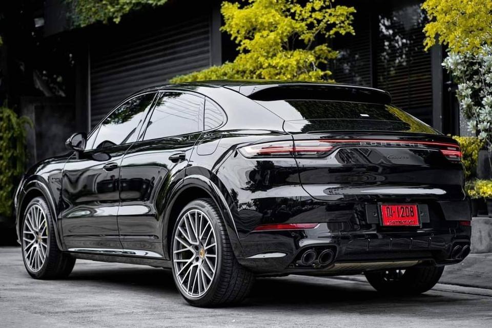 Porsche Cayenne Coupe e-Hybrid  (Sport Design Package + Platinum Edition) ปี 22 รหัส PR1208 2