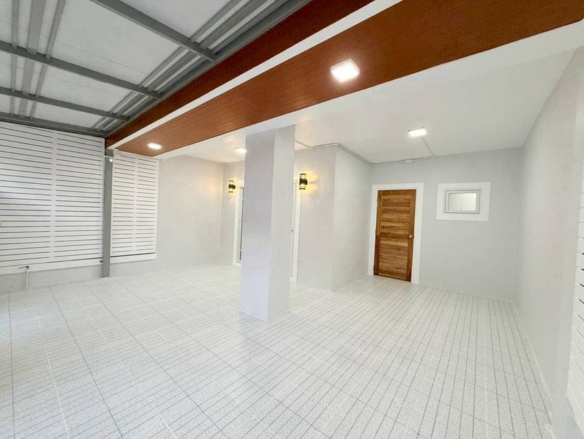 หมู่บ้านพฤกษา3  ถนนวัดลาดปลาดุก บางบัวทอง ทาวน์เฮาส์ 2 ชั้นตกแต่งใหม่พร้อมอยู่ มีระเบียงด้านหน้า บ้านใกล้ตลาด 5