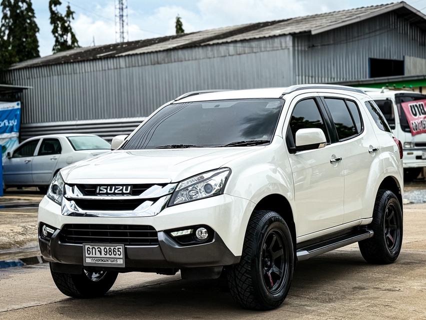 ISUZU MU-X 3.0 Top Navi 2WD AT ปี16-17เกียร์ออโต้ 3