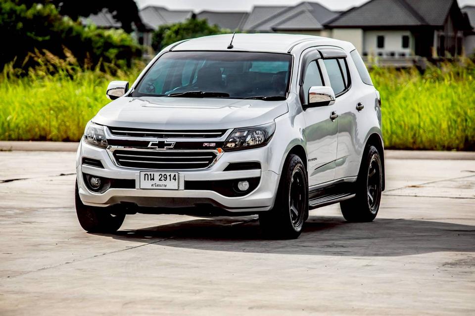 CHEVROLET TRAILBLAZER 2.5 LT ปี 2013 ดีเซล เกียร์ธรรมดา  สีเทา  2