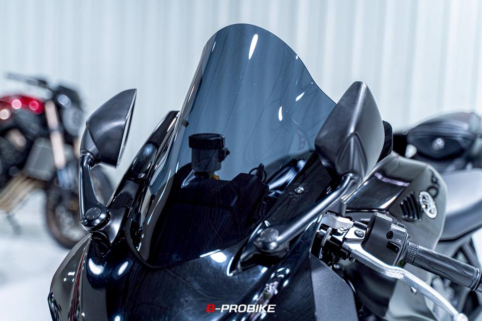 YAMAHA R7