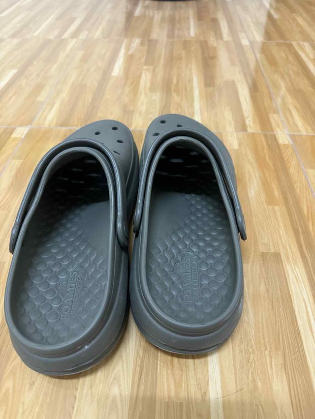 รองเท้าแตะskechers 2