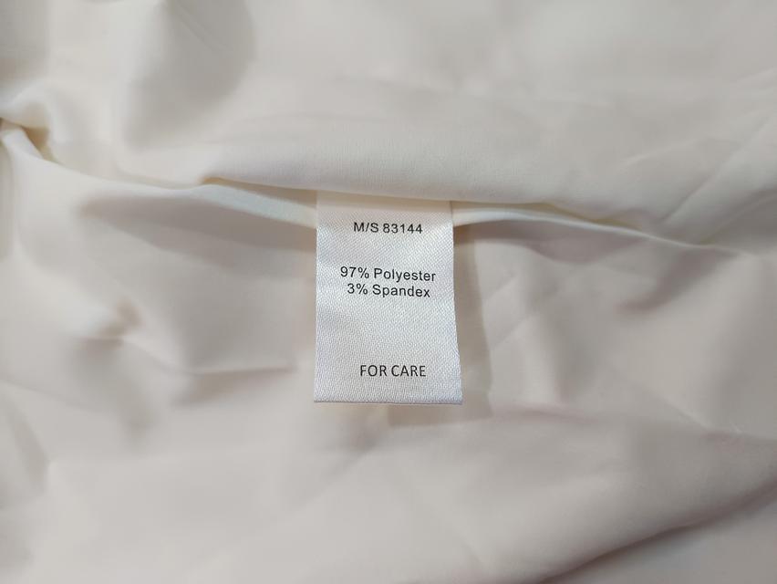 USED Pomelo - Cream Button Wrapover Mini Dress | เดรสสั้นสีครีม สีขาว เดรสป้ายหน้า แขนกุด สีพื้น สายฝอ แท้ มือสอง