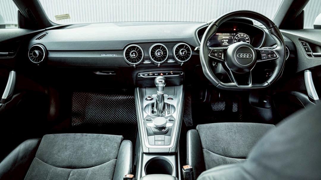 AUDI TT Coupe 45TFSI Quattro S-line รูปที่ 3