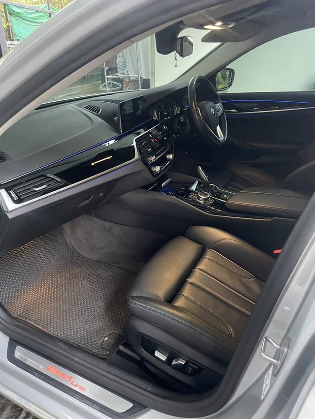 BMW 530e Elite Plug-in Hybrid G30 2019