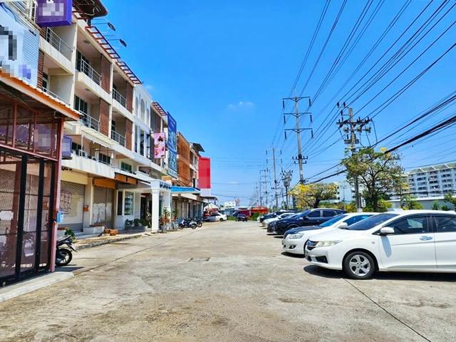 รพ.หนองจอก 38ตร.ว. 2คูหา 6นอน ให้เช่า อาคารพาณิชย์ 3.5 ชั้น ม.เทคโนโลยีมหานคร 700ม.470ตร.ม. 4น้ำ ติดถนนใหญ่ ตลาดหนองจอก  2