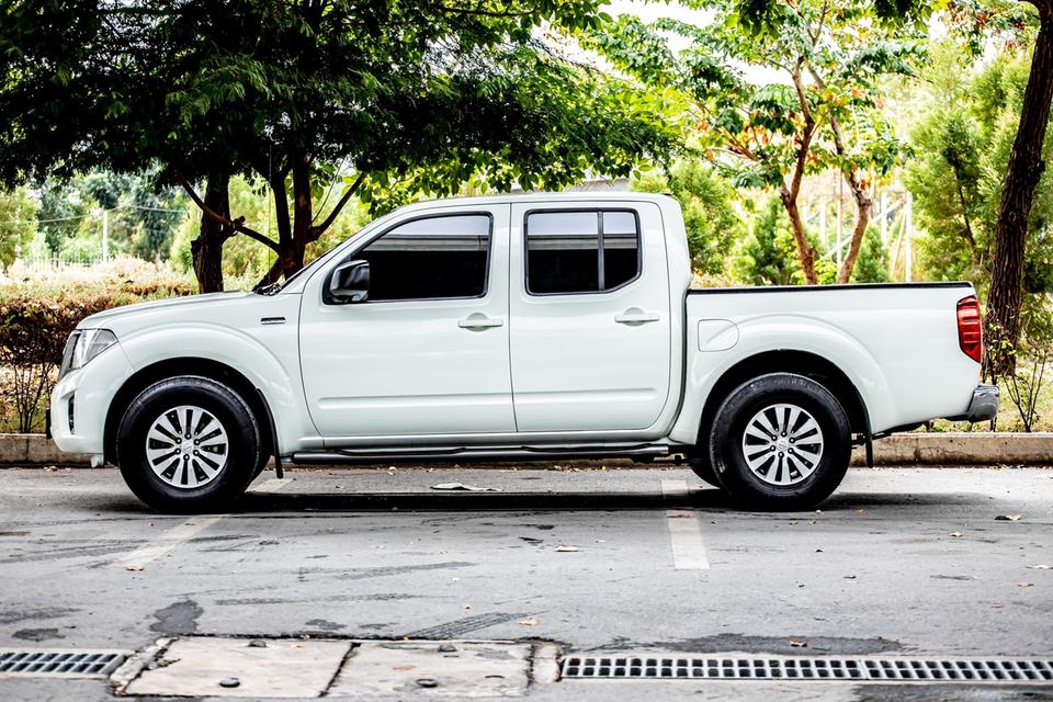 NISSAN NAVARA 2.5 DOUBLE CAB ปี 2013 เกียร์ธรรมดา สีขาว 4