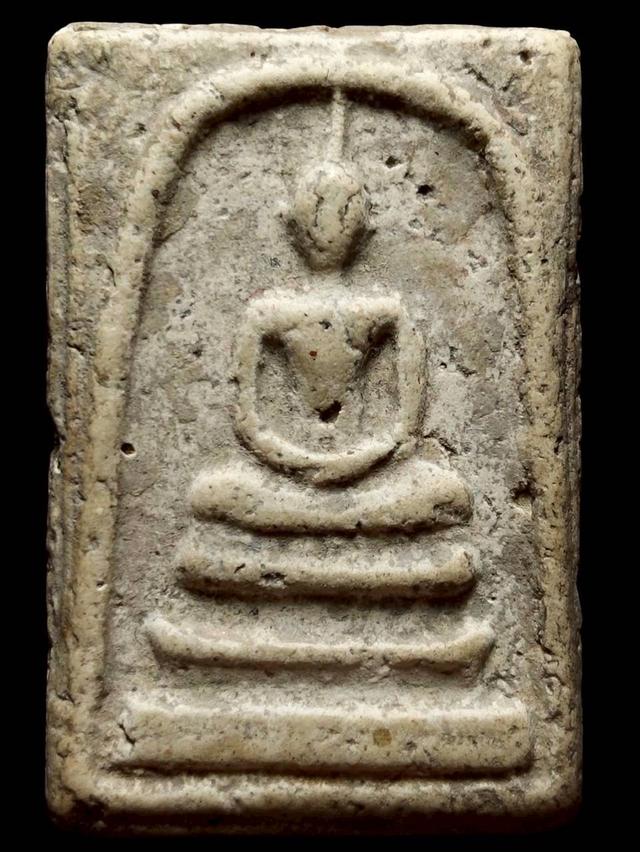 พระสมเด็จเนื้อแห้งเก่าเก็บ