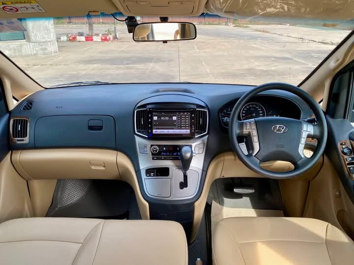 Hyundai H-1 ปี 2021 3