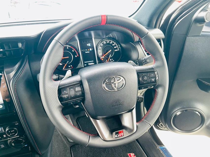 Toyota Fortuner2.8 GR Sport 4WD ปี 23จด24 ไมล์7หมื่นโลแท้ 224แรงม้า รูปที่ 10