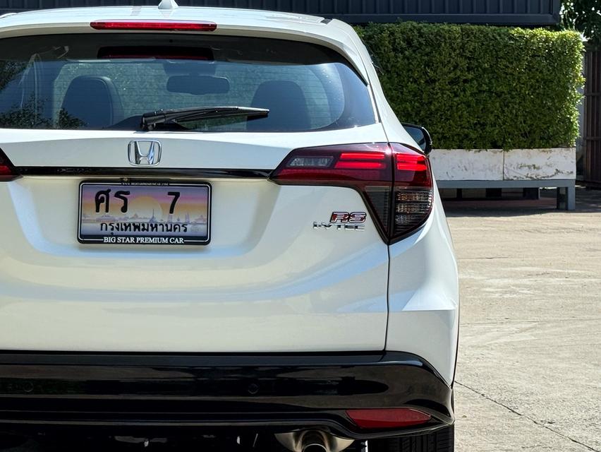 2019 HONDA HRV RS รุ่น TOP รถวิ่งน้อยเพียง 8X,XXX กม รถเข้าเช็คระยะที่ศูนย์ HONDA ตลอด รถไม่เคยมีอุบัติเหตุครับ 9