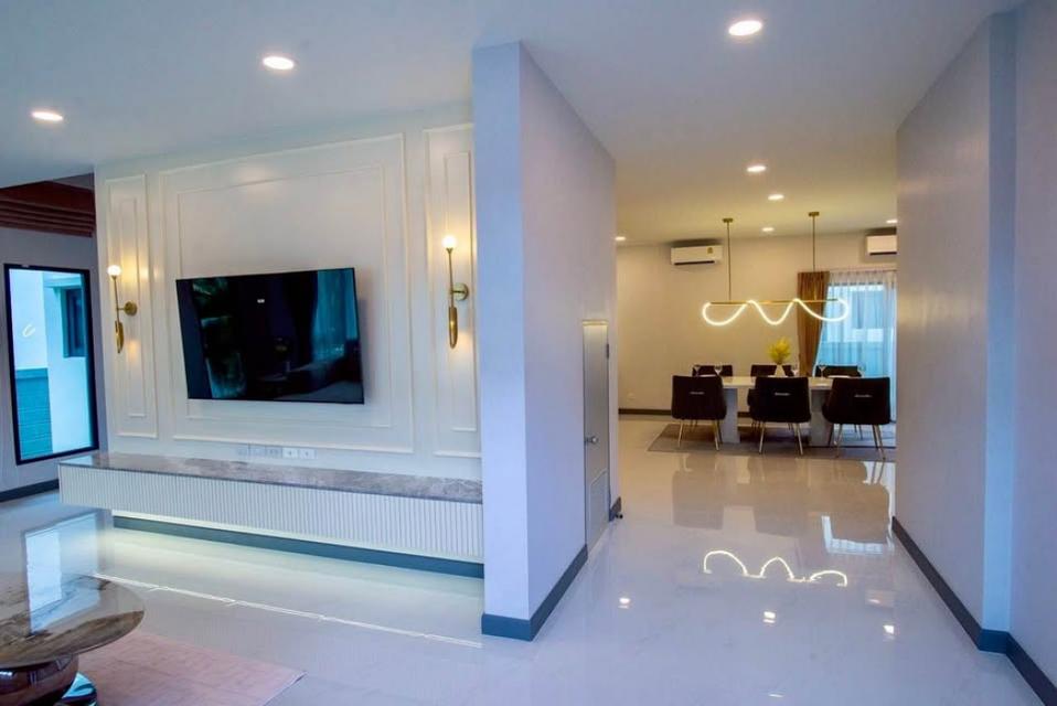 ให้เช่าบ้านเดี่ยวหรู พร้อมเฟอร์นิเจอร์ โครงการ The City บางนา 4