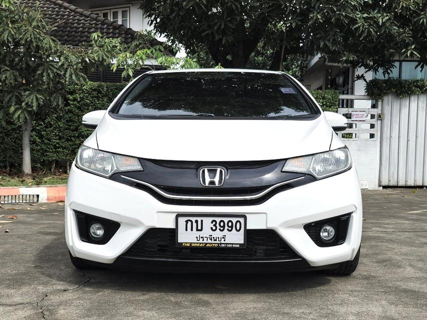 HONDA JAZZ 1.5 i-VTEC SV ปี 2015 (VAT.) เกียร์ AUTO สีขาว เครื่องยนต์เบนซิน รถสวยพร้อมใช้งาน ไมล์แท้เพียง 176,228 km. 2