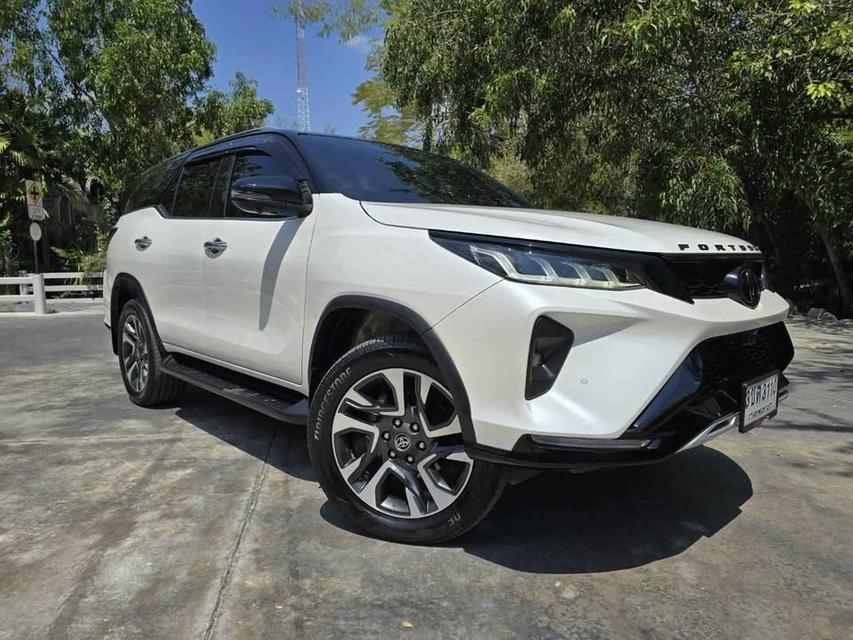 FORTUNER LEGENDER 2.8 4WD 2022  ประวัติเข้าศูนย์ครบ