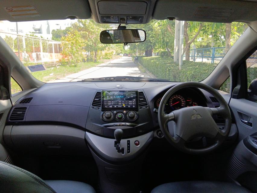 mitsubishi space wagon 2.4 A/T 2005   5