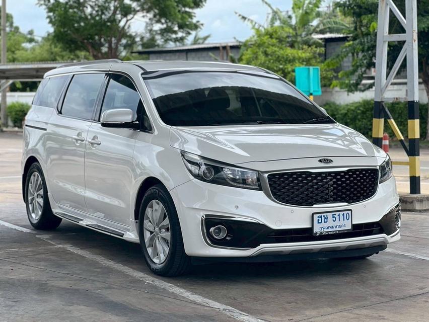 Kia Grand Canival 2.2EX (11ที่นั่ง) ปี 2015 จด 2017 สีขาว