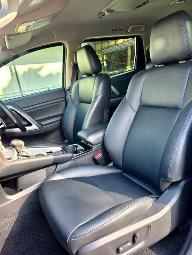 Mitsubishi Pajero 2.4GT ปี20 10