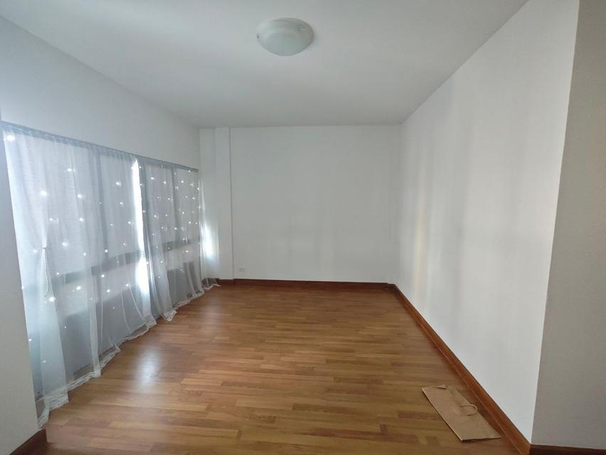 ขายทาวน์โฮม 3 ชั้น 3 ห้องนอน หมู่บ้านเดอะริคโค้ทาวน์ วัชรพล 20.6 ตร.ว. ใกล้ทางด่วนรามอินทรา/รถไฟฟ้า รองรับ EV Charger 8