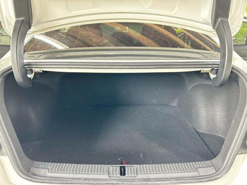 MG 5 1.5 X Sunroof AT ปี 2022 มือเดียว ไมล์ 30,xxx 19
