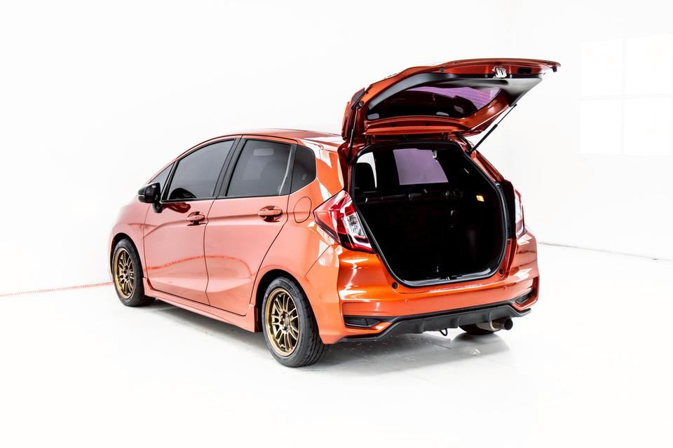 HONDA JAZZ GK 1.5 RS โฉมปี (14-ปัจจุบัน) 2018 8