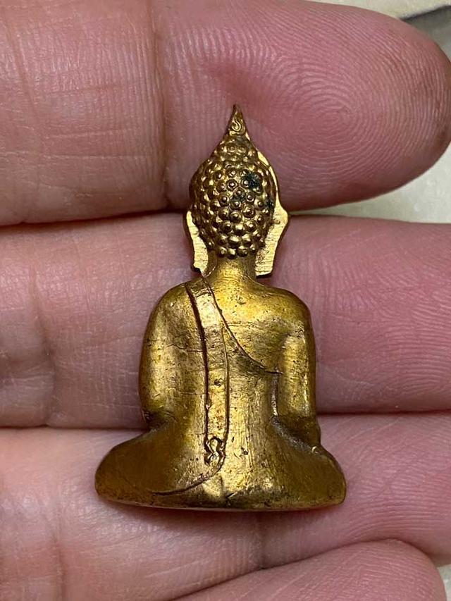 พระพุทธกะไหล่ทอง
