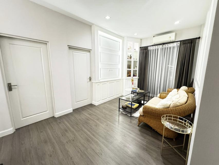 บ้านให้เช่าบางกอกบลูเลอร์วาร์ด พระราม 9 57 ตรว. 4น4น 140,000 ต่อเดือน บ้านพร้อมเข้าอยู่เลย 6