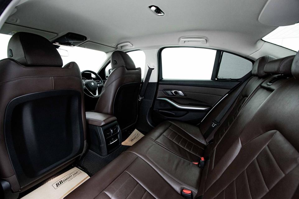 รหัสรถ 1C658 320D LIMOUSINE RHD 2.0 2020 11