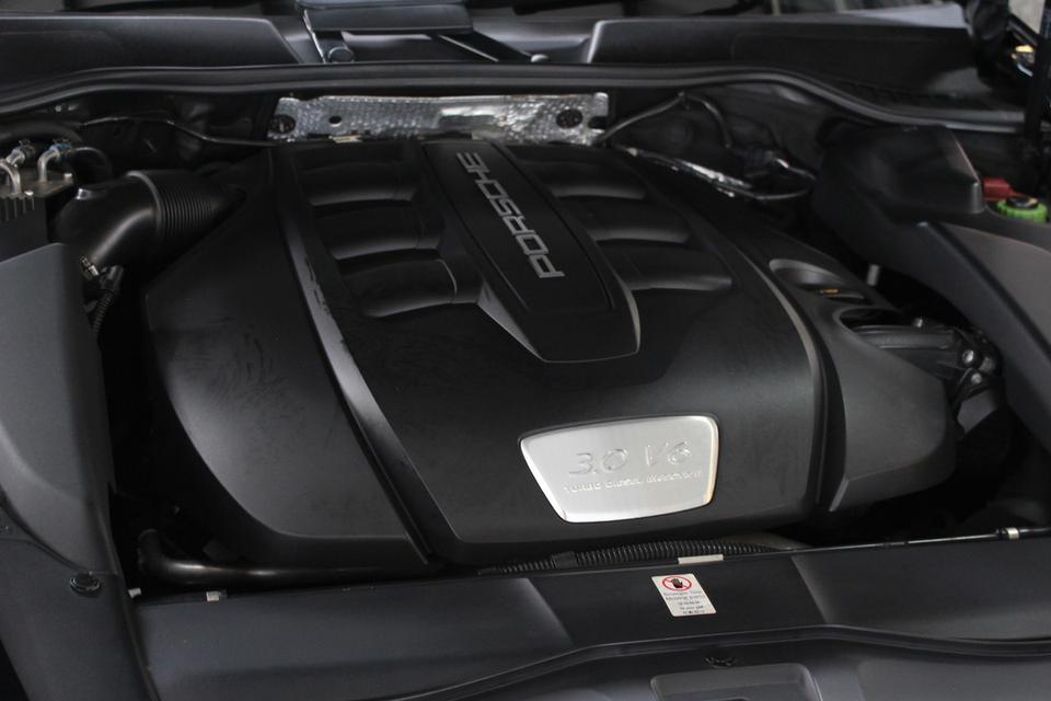 รหัสรถ JRS8555 เข้าใหม่กับ Porsche Cayenne V6 3.0 d Turbo ปี 2012 8