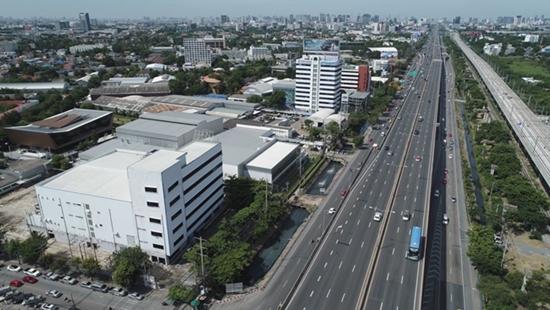 ให้เช่าสำนักงาน-โชว์รูม พร้อมโกดังขนาดใหญ่ พื้นที่มากกว่า 10,000 ตารางเมตร 1