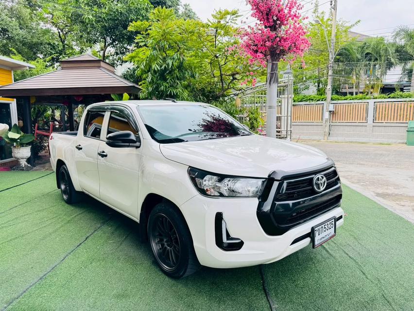 #TOYOTA  Hilux Revo Doublecab เครื่อง 2.4 cc, รุ่น Entry Z edition AUTO ปี 2024 ~ไมล์แท้ 2x,xxx กม ~เกียร์อัตโนมัติ CVT