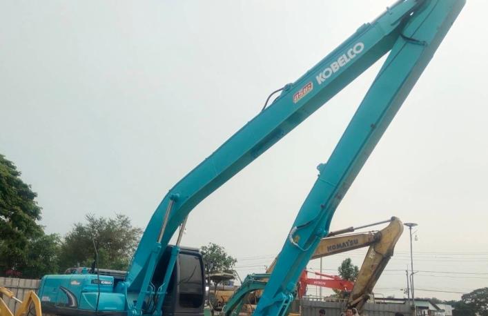 ขายด่วน KOBELCO YQ11 210LC แท้  2