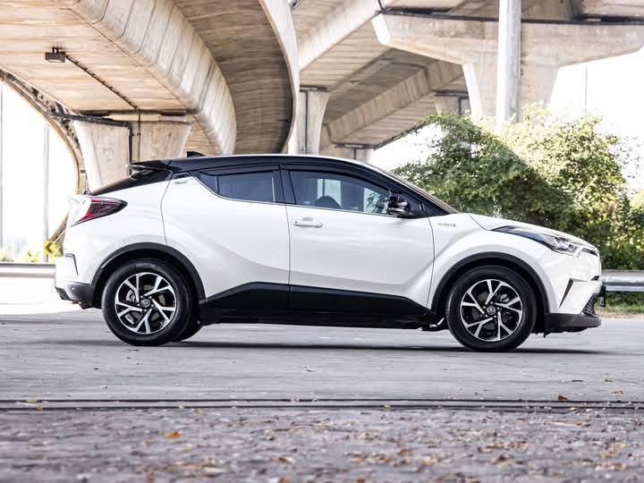 ขาย TOYOTA CHR 2019 3