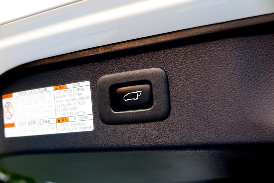 Toyota vellfire zg edition ปี2016 รถศูนย์ไทย รูปที่ 16