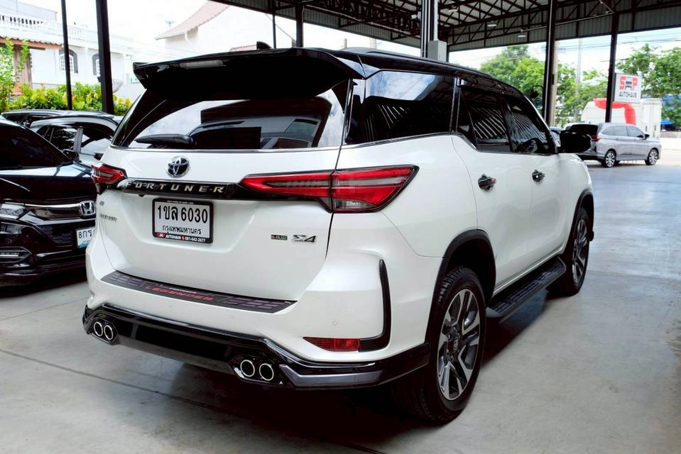 รหัสรถ SAP6030 🚗 Toyota Fortuner 2.8 Legender 4WD ปี 2021