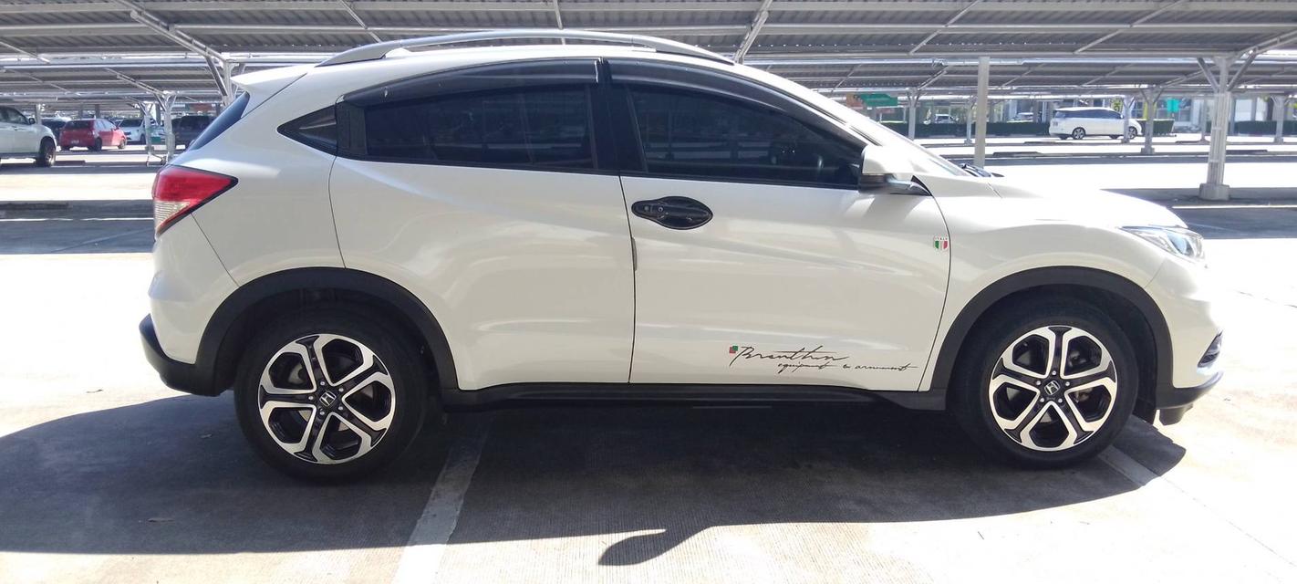 HONDA HRV สีขาว 1.8 EL ปี 2019